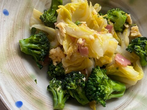 簡単‼春キャベツとブロッコリーと卵炒め